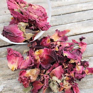 Dried Rose Buds and Petals 1 oz. Spells of Love and Happiness and Prosperity / Witchcraft Flowers / Dried Roses / Ritual Herbs