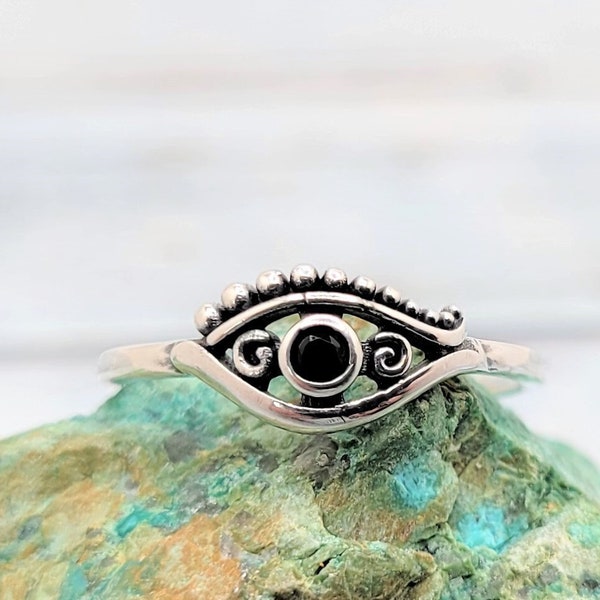 Sizes 4 to 10 / 925 Sterling Silver EVIL EYE Finger Ring Oxidized with Natural Black Agate, Dainty Ring, Protection Ring, Spiritual Ring