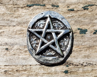 Pentagram Pocket Stone, Pentacle Pocket Charm for Focus and Meditation, Pewter Pentagram Charm, Altar Tools, Witch Charm