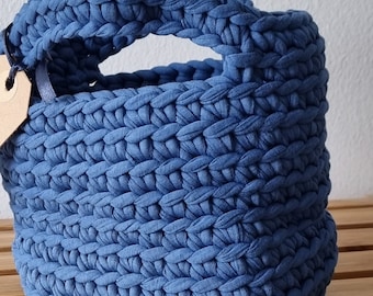 Crocheted Bag Basket style