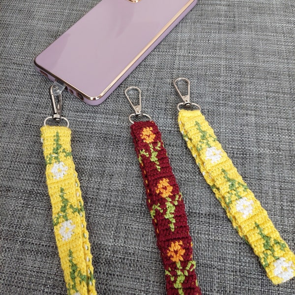 Daisy crochet phone charm pattern,PDF Pattern,Crochet key chain,Crochet Wristlet,Crochet accessories,Phone accessories,Crochet gift idea