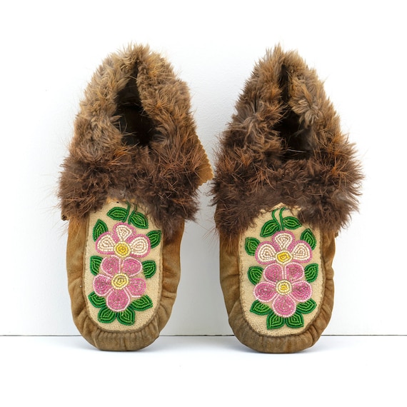Vintage Ojibwe Beaded Moose Skin Moccasins 1950s Leather First Nation Ojibwa Native American Art 3 Etsy