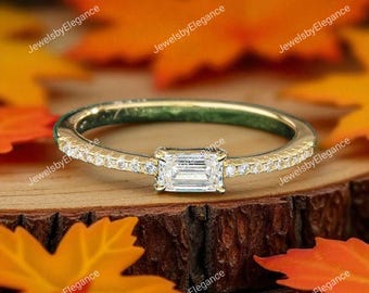 Anillo de compromiso con moissanita baguette: Art Déco en oro amarillo de 14 k