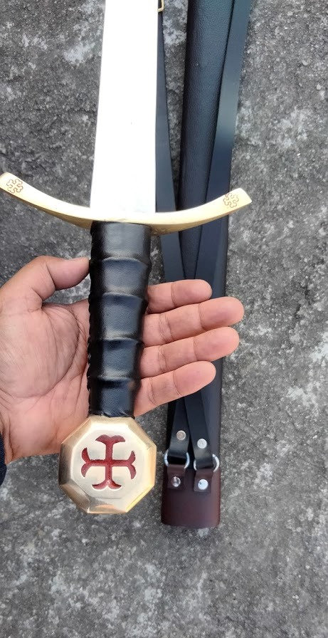 テンプル騎士団の装飾剣レプリカ｜中世グラディウスコレクターアイテム