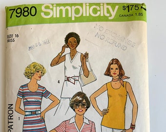 Vintage Simplicity 7980 Womens Shirt Pattern, 70s Top Pattern, Ladies T-Shirt Pattern, Tunic Top Pattern *Size 16* UNCUT Pattern (1977)