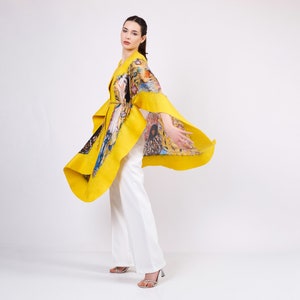 Handmade Silk Felted Women Poncho Yellow Gustav Klimt Lady with Fan Plus Size Luxury Wool Poncho Oversized Cardigan imagem 3