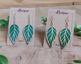 Earrings in the shape of green leaves in polymer clay and stainless steel - Handmade