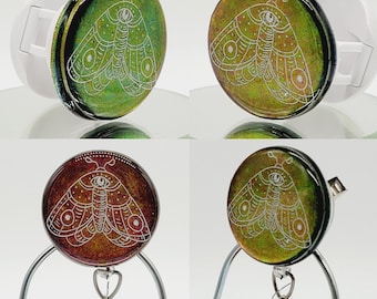 Cambio de color Mystical Moth Phone Grip o carrete de insignia retráctil: Mystical Moth Phone Holder o ID Holder