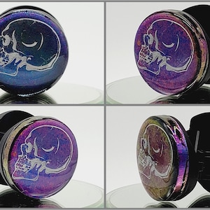 Color Shift Anatomical Skull Cell Phone Grip or Badge Reel: Epoxy Resin Color Shift Gothic Skull Phone Holder or ID Holder