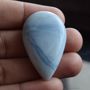 Pietra preziosa naturale di opale blu, pietra sciolta, cabochon semipreziosa di alta qualità, pietra a forma di pera, 52,70 ct, 45x28x8 mm.