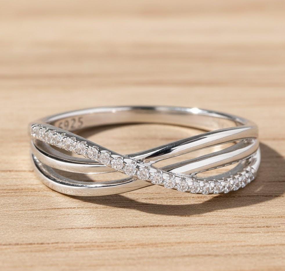 Overlapping Ring - Etsy