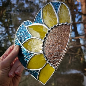 PDF Sunflower Heart stained glass pattern