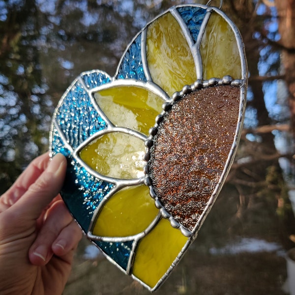 PDF Sunflower Heart stained glass pattern