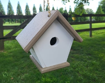 Handmade Amish Wren Bird House - Weatherproof Poly Hanger In 17 Colors (USA Made)