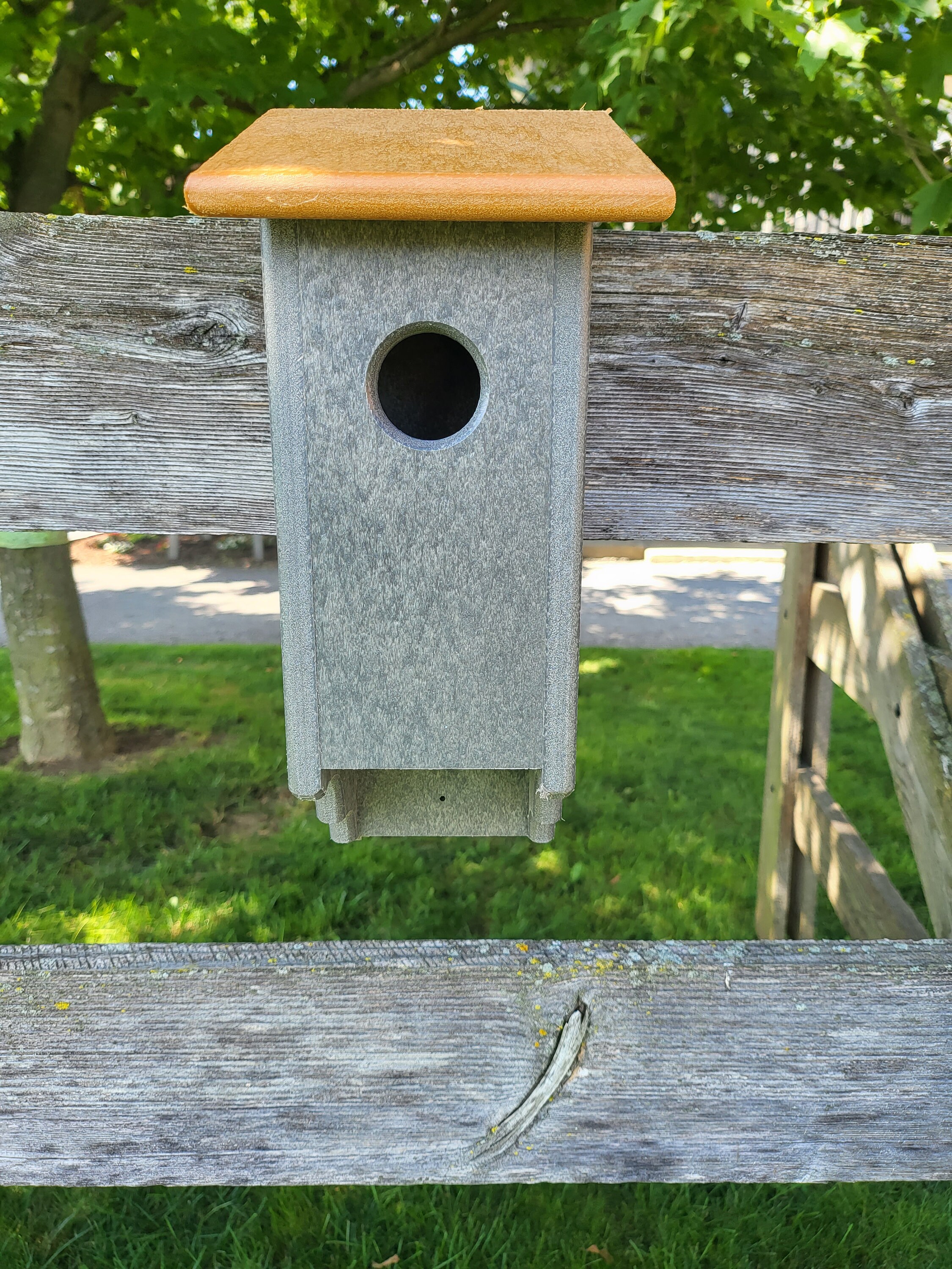 Bluebird Birdhouse Amish Handmade Bird House Multi Colors Poly Lumber Weather R - Picture 16 of 19