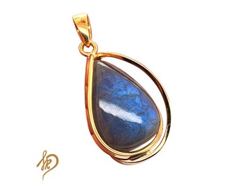 Genuine Labradorite Pendant, Labradorite in gold, Silver Gold-plated Jewelry, Pendant with Natural Stone, Gold Charm with Labradorite