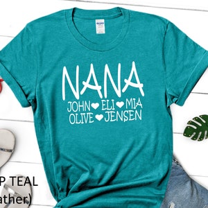 Camisa Nana personalizada con nombres de nietos, camisa Nana, regalo para Nana, idea de regalo del Día de la Madre, camiseta Nana, camisa de regalo de Navidad imagen 4