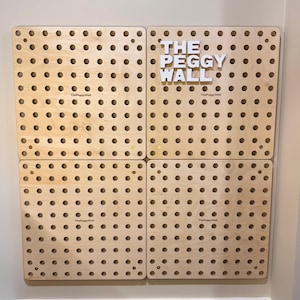 木製ペグボードパネル：50 cm モジュラーウォールオーガナイザー、スカンジナビアデザイン
