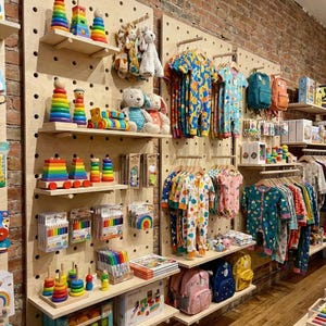 Modulair houten prikbordwandsysteem – Scandinavische organizer voor thuis, kinderkamer en winkels afbeelding 9