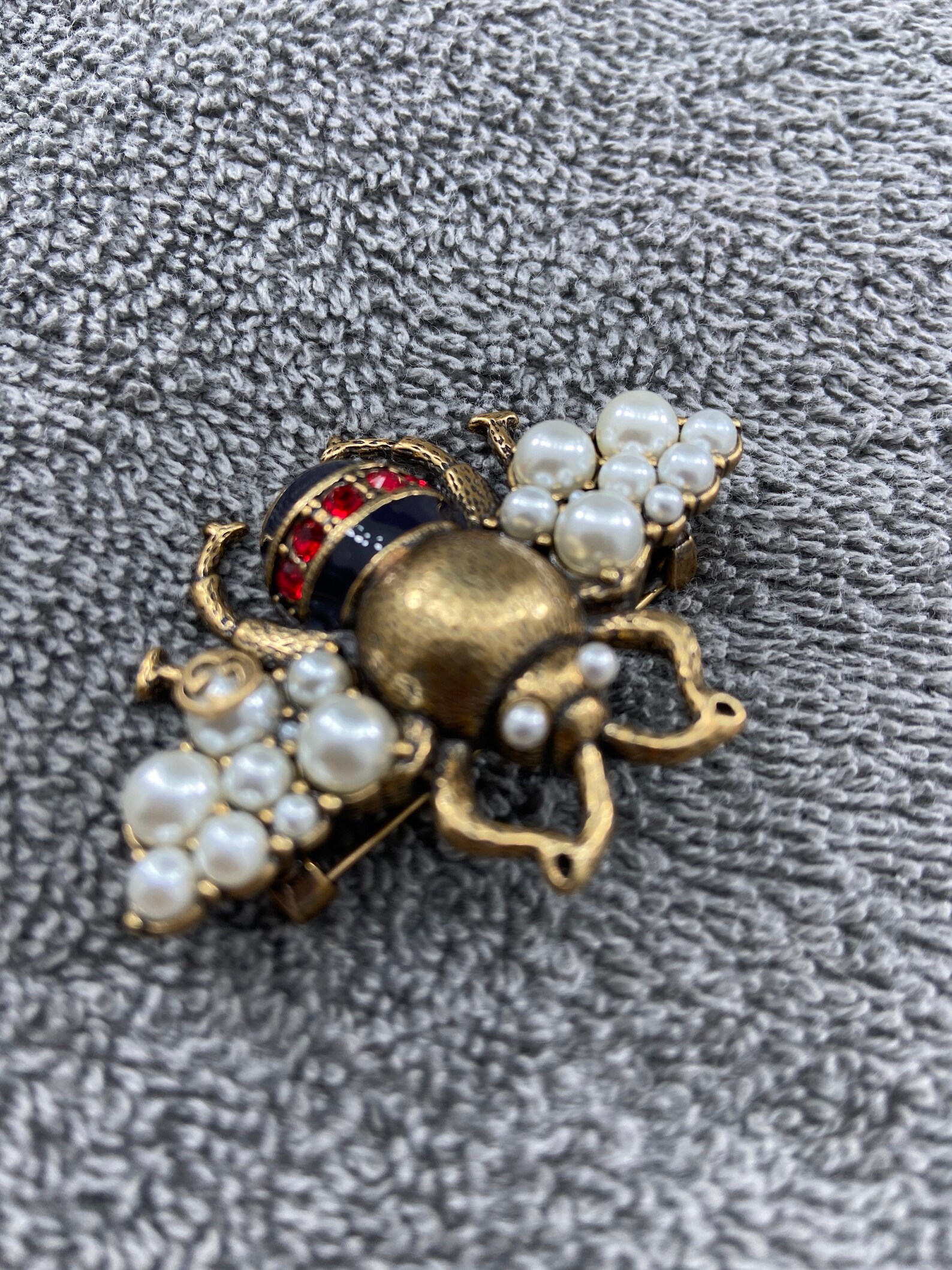 Original Gucci Bee faux pearl & jewelled brooch with box and Etsy