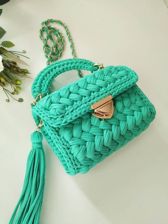 CROCHET KNIT SHOULDER BAG (White)