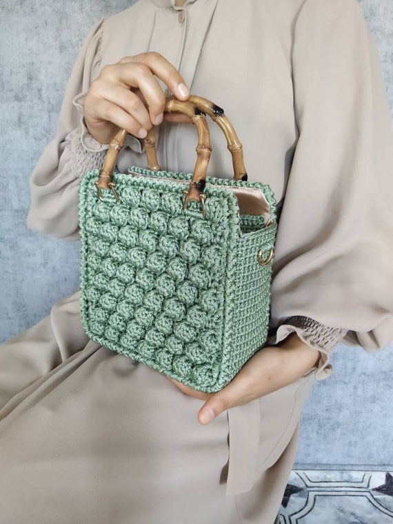Pettinice | How to make a Chanel inspired handbag