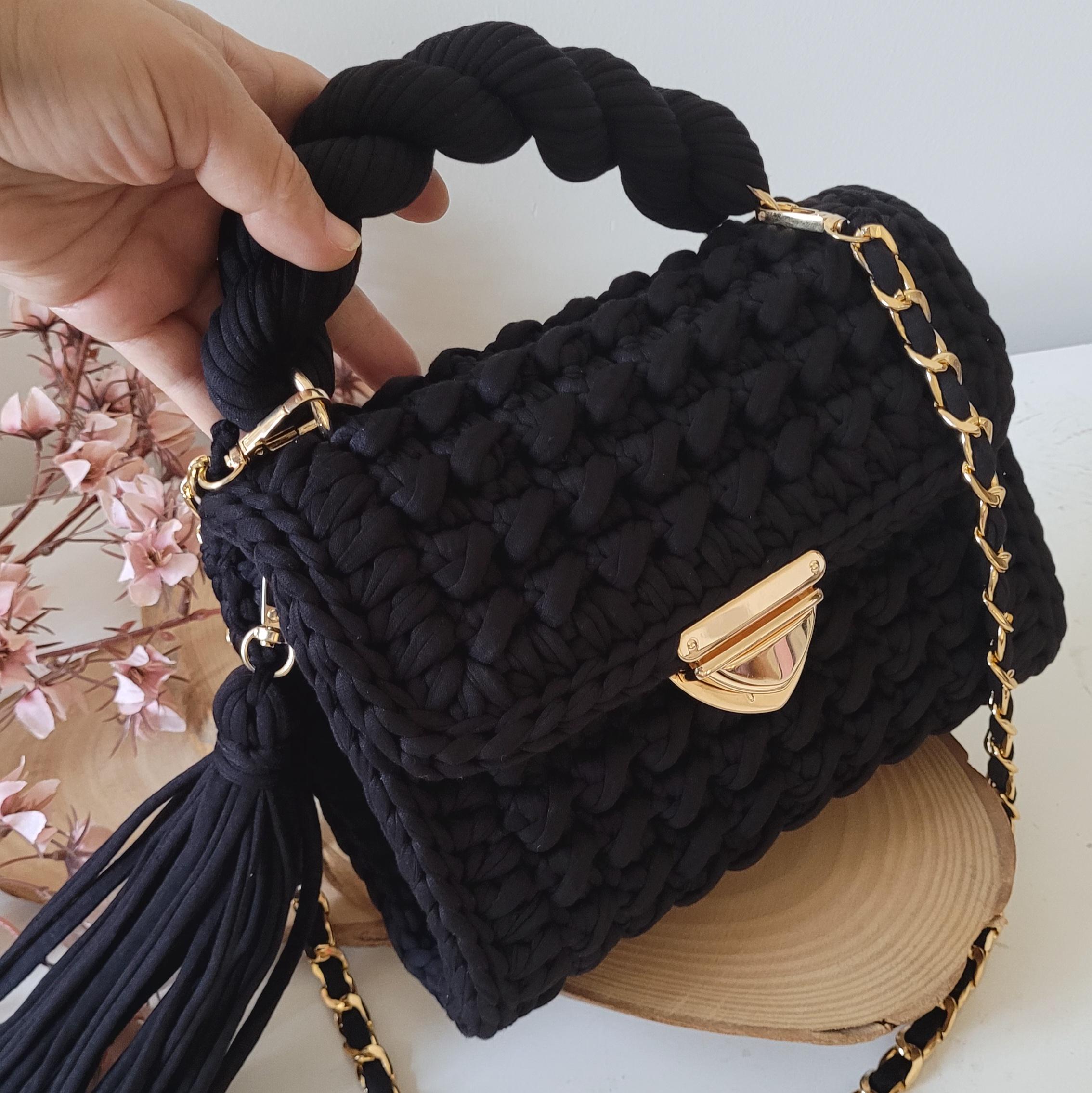 Women hag bag, medium size, black with gold chain Black chain handbag, Crocodile, Glazed, Gold. SMALL MIA  main image 3