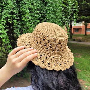 Crochet Raffia Bucket Hat: Foldable Women's Sun Hat