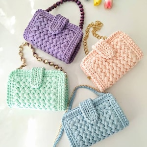 Crochet Clutch Bag: Hand Woven Cotton Shoulder Bag