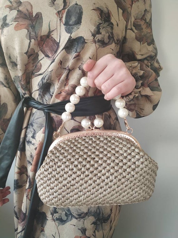 Borsa A Tracolla Lavorata A Maglia Fatta A Mano, A Forma Di Cavolo, In Lana. Originale E Carina, Perfetta Per Uscire.