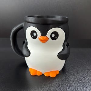 Penguin Ice Cream Pint Holder – 3D Printed Penguin with 2 Spoon Slots & Hidden Drawer – Cute Kitchen Gift for Ice Cream Lovers
