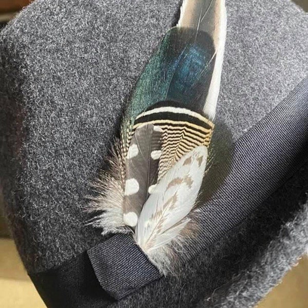 Handmade customized feather pin piece