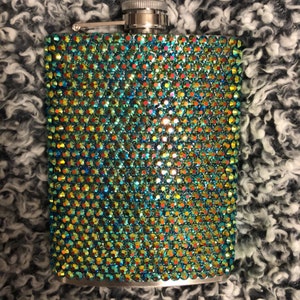 Bling flask 8oz. Stainless steel in peacock green