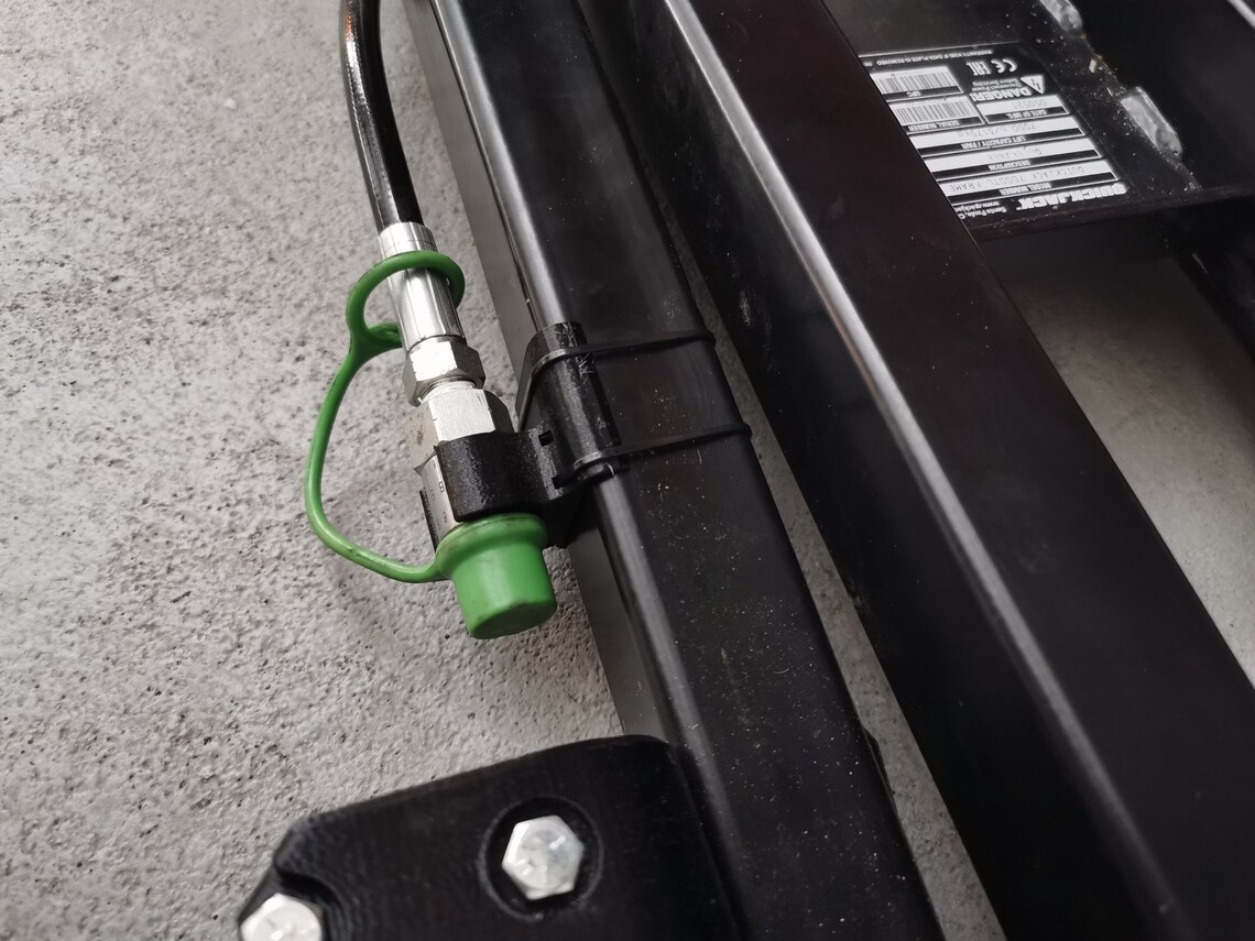 thumbnail image 2 of QuickJack 8000TL Portable Car Lift, With 110V Power Unit, 8000lb. Capacity 2 of 13
