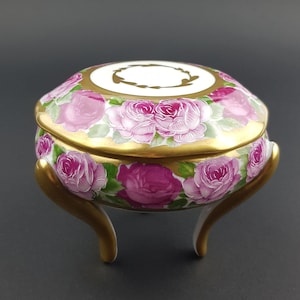 LIMOGES France beautiful jewelry box with lid porcelain hand painted rose gold