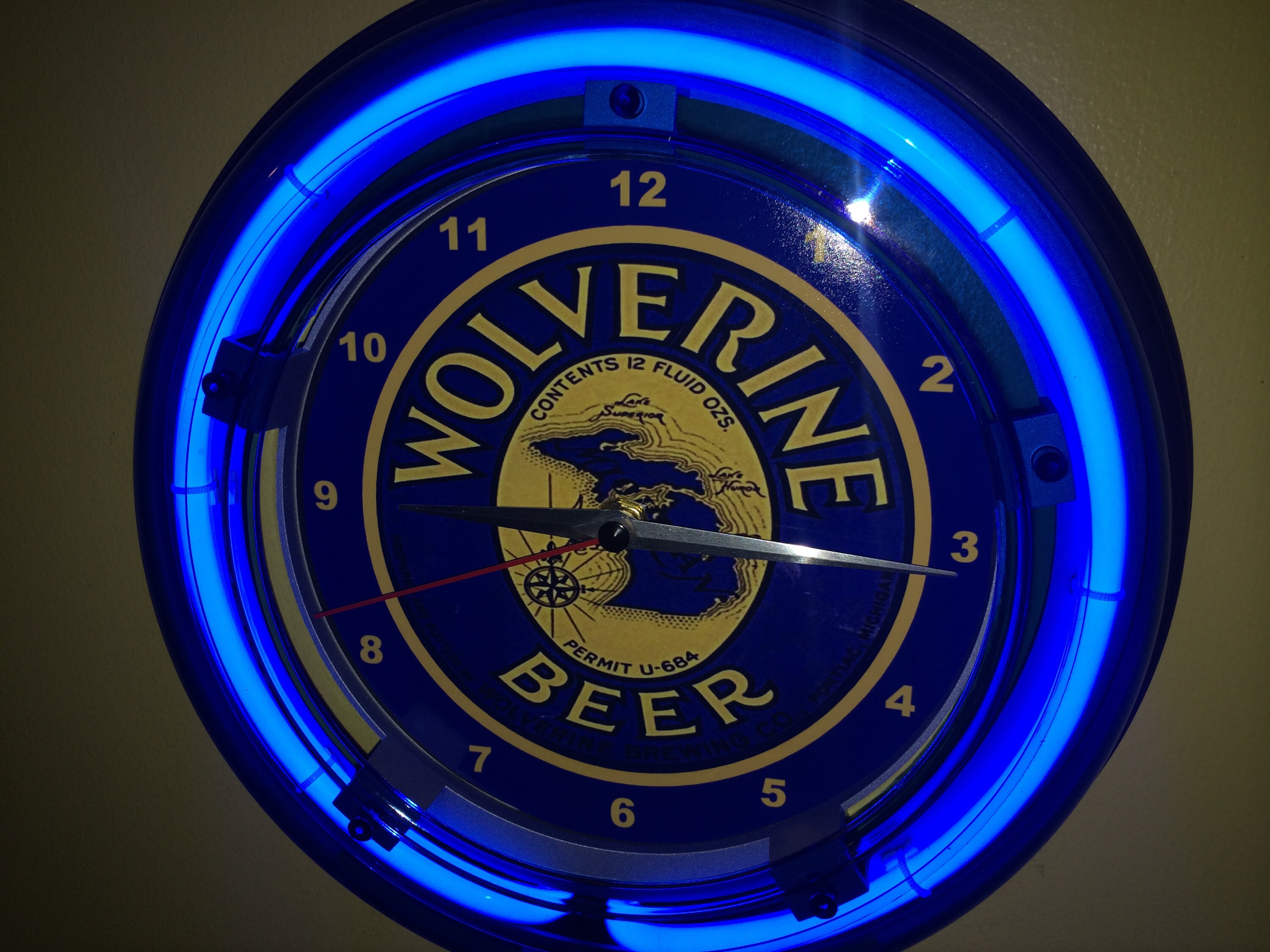 Reloj de pared de neón con diseño retro de publicidad de Wolverine Michigan Beer Man Cave Bar