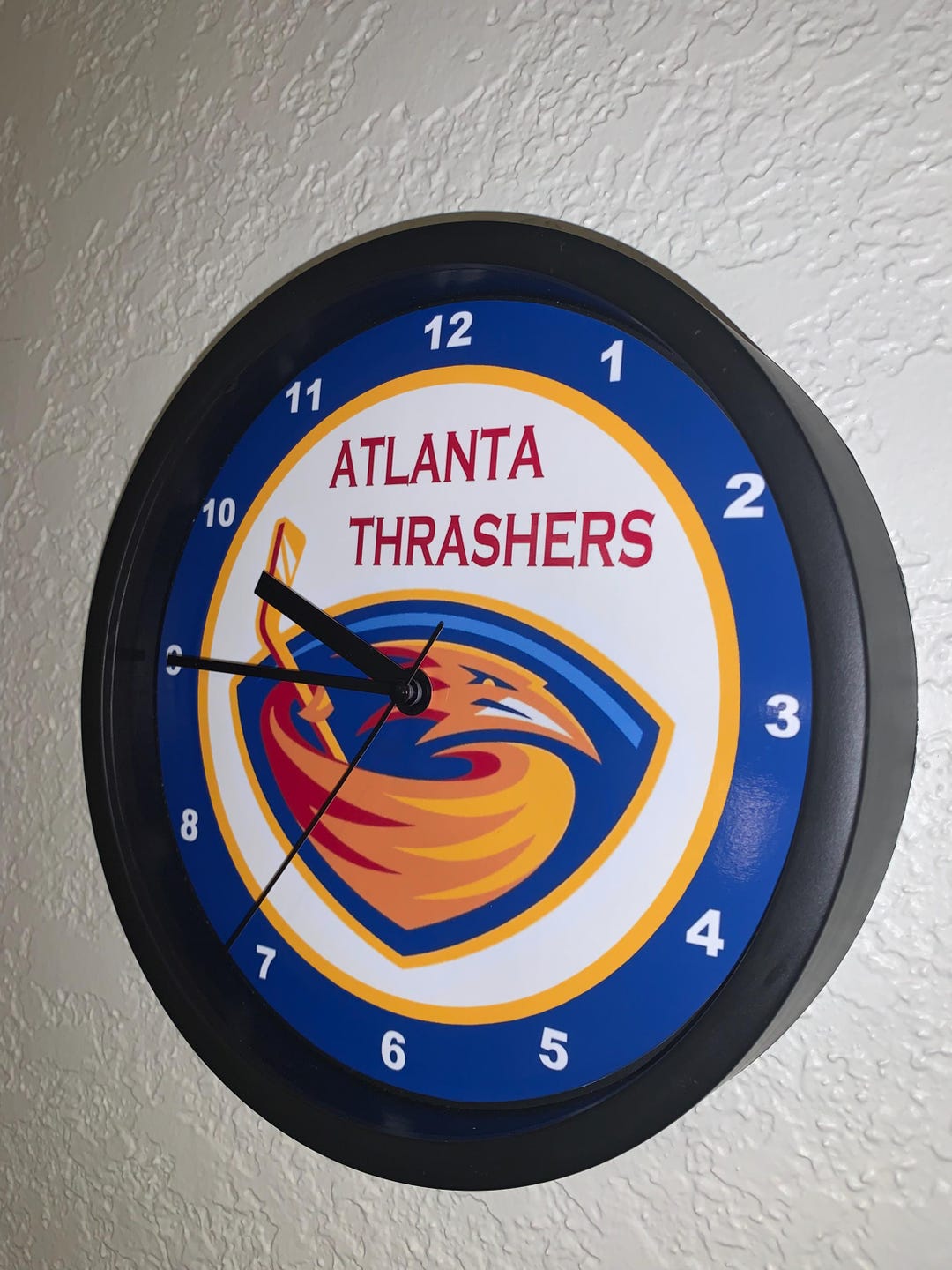 Chapeau De Hockey Signé Thrashers - Dédicacé - Occasion - Collecteur LNH - Style GLACE