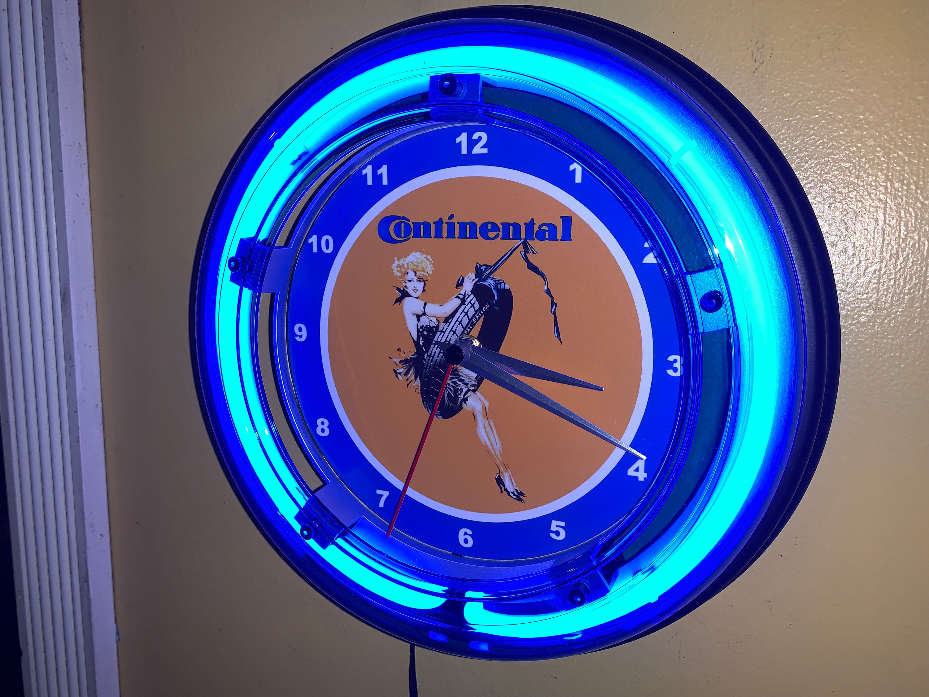 NEON CLOCK SINGLE【VOLKS WAGEN-BLUE NEON CLOCK SINGLE【VOLKS WAGEN