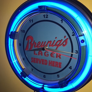 Breunig Beer Man Cave Bar Neon Wall Clock Retro Advertising Sign
