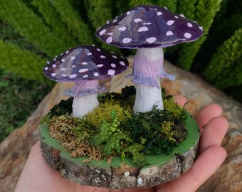 Glowing Mushroom Sculpture, Color Shifting