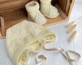 Baby knitted cap with shoes handmade unisex cream of wool gift for birth cap