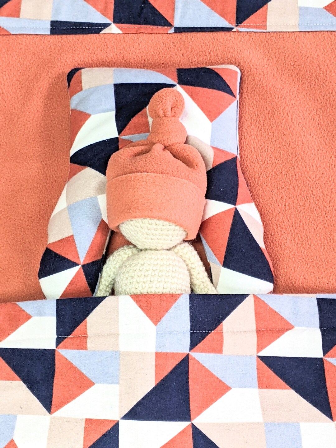Geometric NICU Gift Set Isolette Blanket, Positioning Bean Bag & Hats