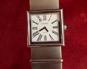 A Stunning Chanel Premiere 1987 PLAQUE OR G 20 M Ladies  display picture 3