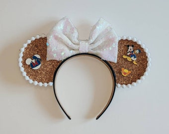 Cork pin trading Disney Minnie ears