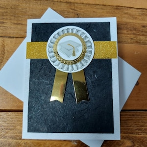 Carte de diplômé ruban d’or, carte de vœux, carte de graduation, carte noire et or