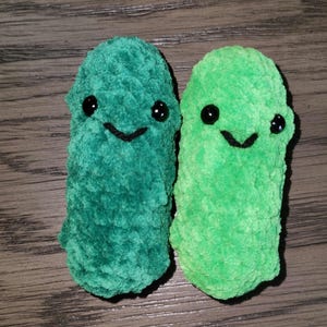 Crochet Pickle Plushie: Handmade Amigurumi Pickle