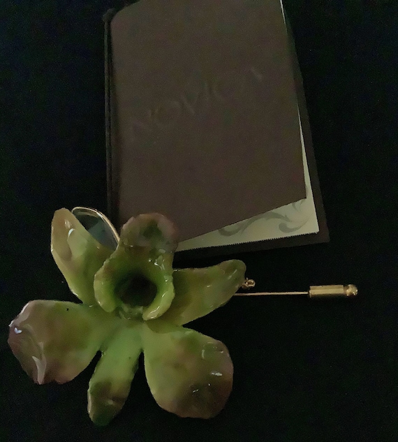 Orchid 24k Gold Plated Stickpin in Violet and Gree