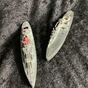 Vintage Lot Of 2 1940s Tootsie Toy Battleships