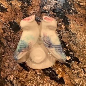 Shawnee Love Bird Planter USA Pottery