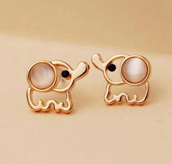 18Kゴールドエレファントスタッドピアス - Etsy 日本